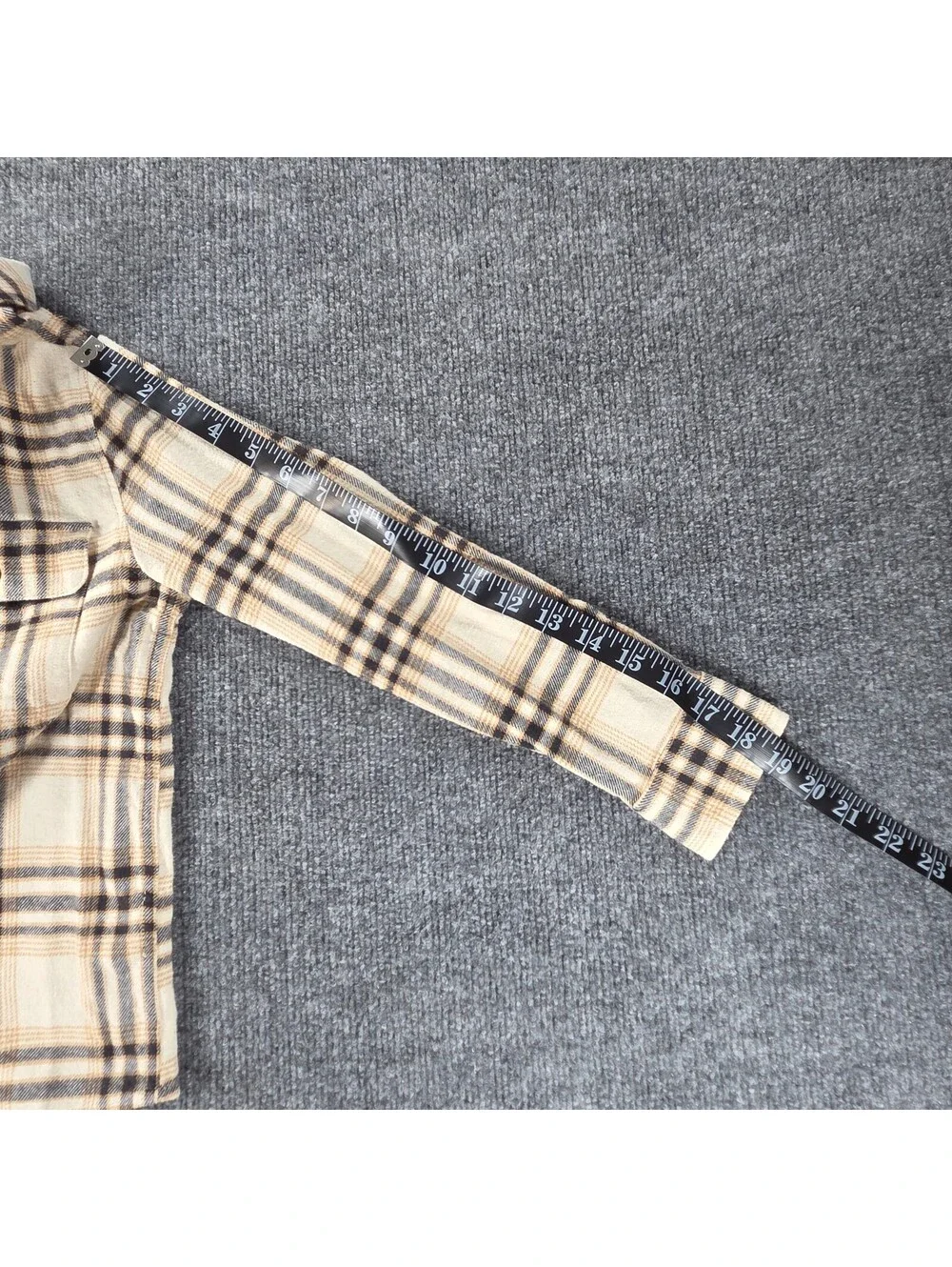 Old Navy Boy's Beige,Tan,Grey Plaid Cotton ButtonUp Long Sleeve Shirt M(8)
